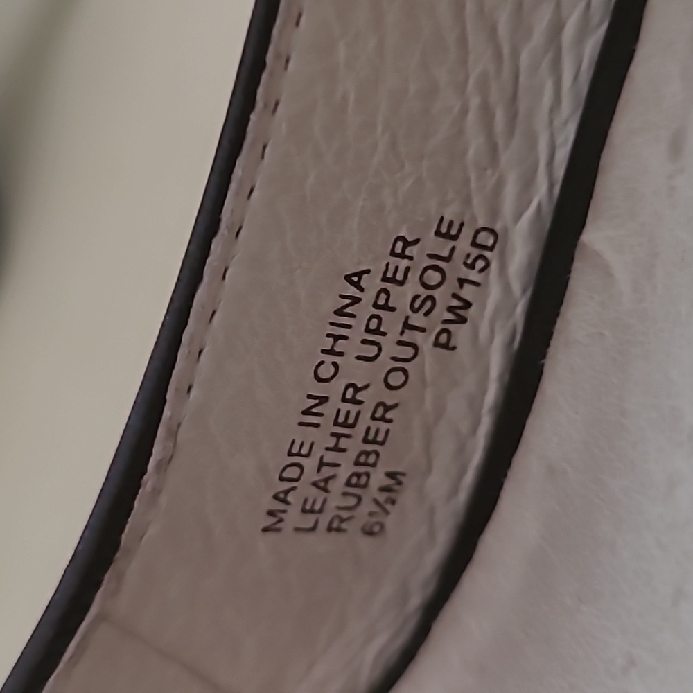 Michael Kors Hamilton Shoes ❤️ - Picture 7 of 10